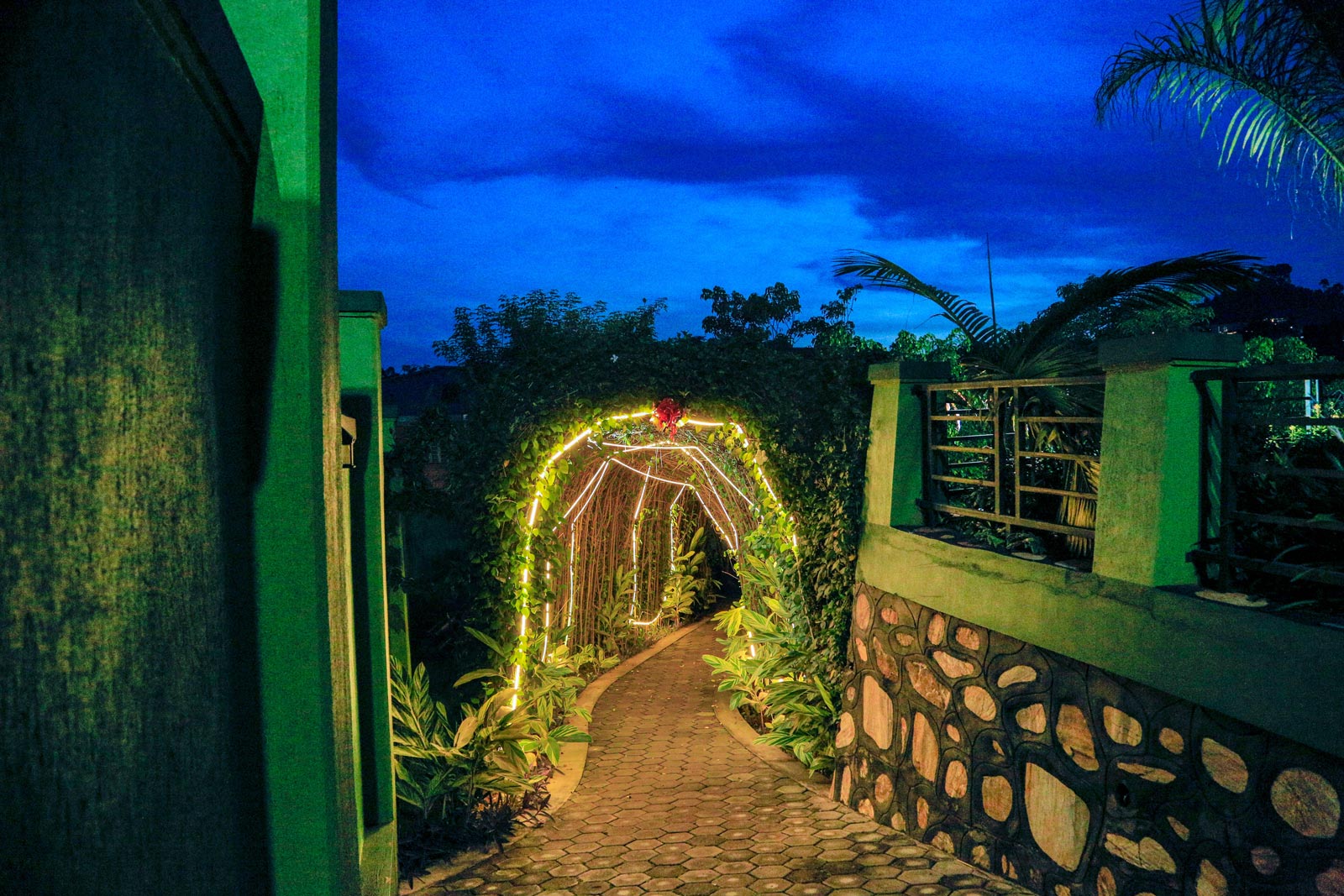 Winmond Gardens at dusk
